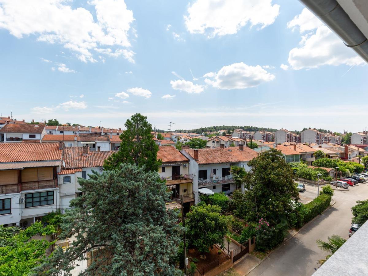 Amoroso Apartment 200M From Sea Porec Bagian luar foto