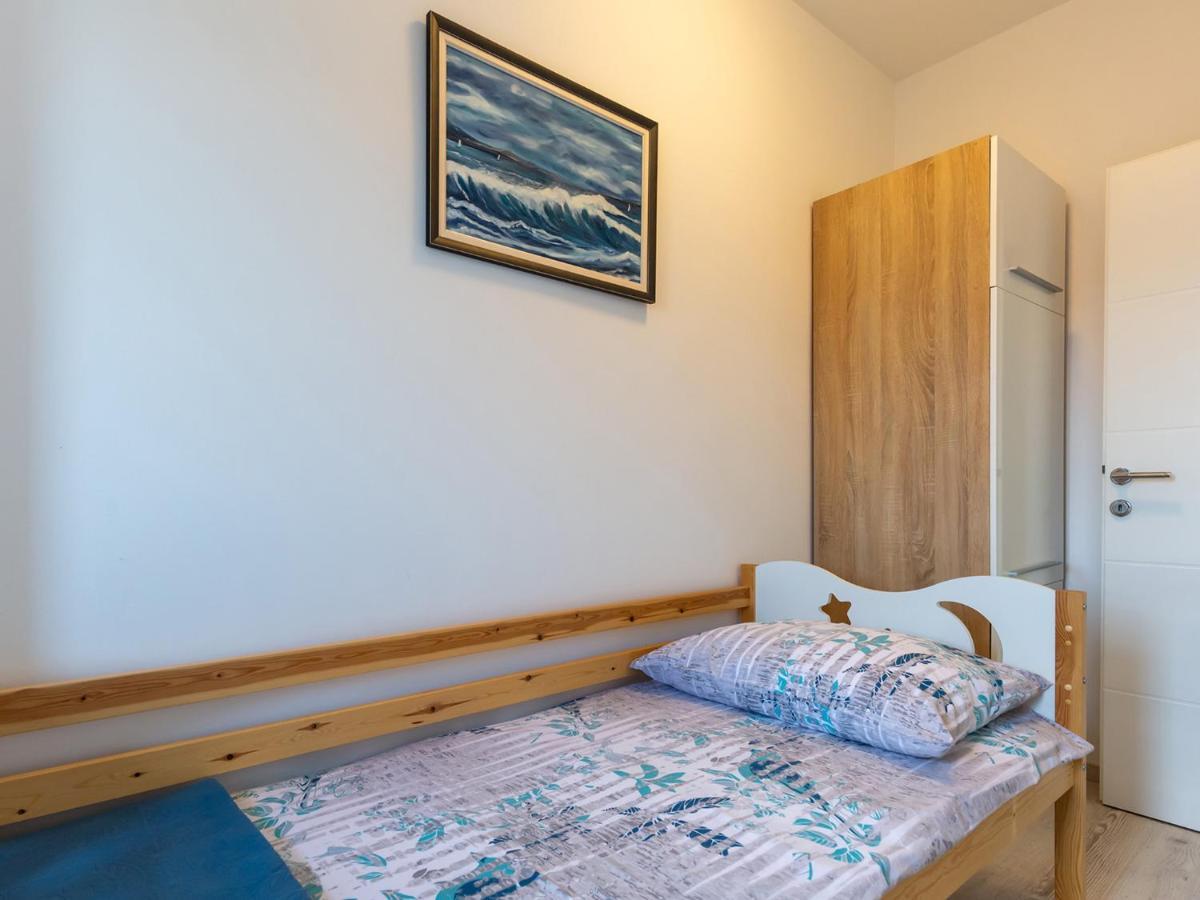 Amoroso Apartment 200M From Sea Porec Bagian luar foto